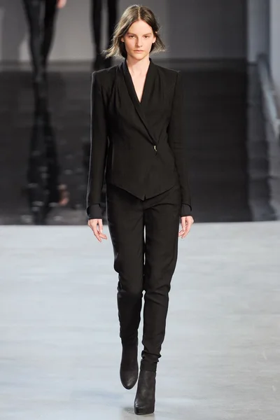Look 9